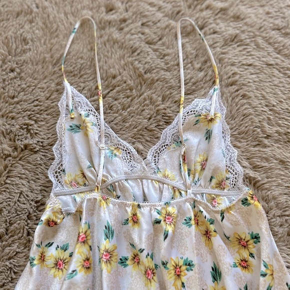 Vintage VS Nighty - Picture 8 of 9